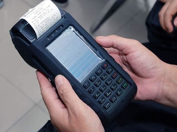 Máy hoạt động nhanh chóng, nhẹ nhàng, không gây ra tiếng động làm ảnh hưởng tới khách hàng